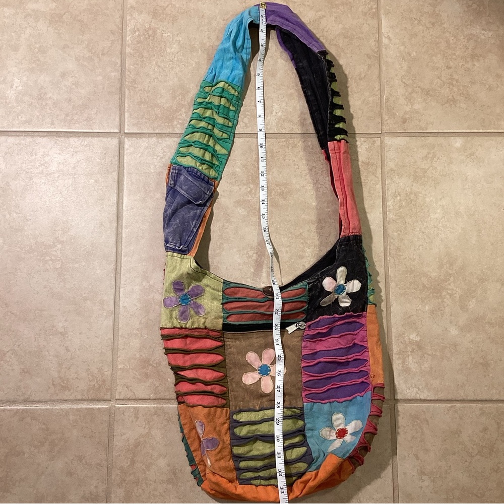 Bohemian Colorful Daisy Crossbody Bag - Picture 2 of 7
